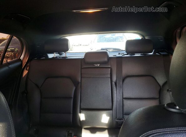 WDCTG4EB8JJ495855 2018 MERCEDES-BENZ GLA Серебряный Вид задней части салона