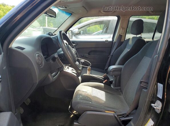 1C4NJPBA1GD807745 2016 JEEP PATRIOT Black Dashboard view