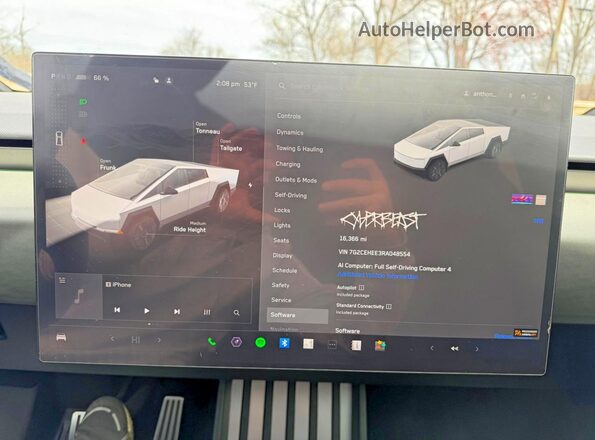 7G2CEHEE3RA048554 2024 TESLA CYBERTRUCK Gray Вид щитка приладів