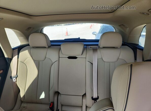 WA1BAAFY1M2003339 2021 AUDI Q5 Белый Вид задней части салона