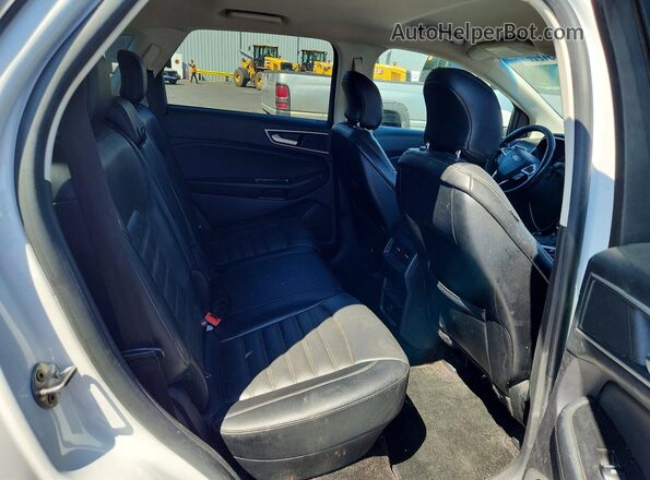 2FMPK4J99JBC61071 2018 FORD EDGE Белый Вид задней части салона