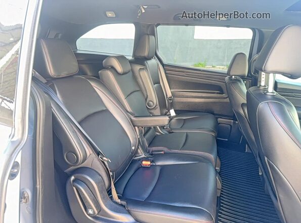 5FNRL6H72SB011329 2025 HONDA ODYSSEY Серый Вид салона спереди