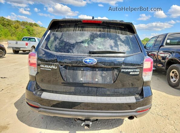 JF2SJAJC6HH527818 2017 SUBARU FORESTER 2.5 Черный Вид салона спереди
