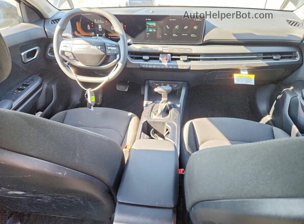 3KPFT4DEXTE286305 2026 KIA K4 Black Vista del cuadro de instrumentos