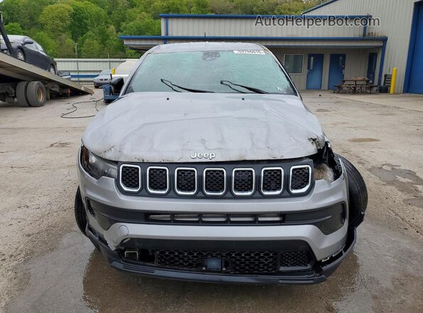 3C4NJDAN3PT514765 2023 JEEP COMPASS Silver Widok z tyłu