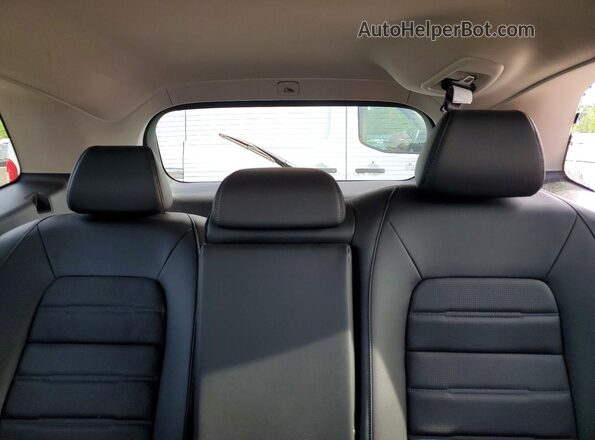 2HKRS4H72SH465010 2025 HONDA CRV Silver Widok wnętrza z tyłu
