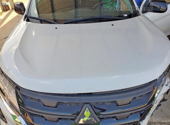 JA4ARUAU2RU020544 2024 MITSUBISHI OUTLANDER White Widok naklejki z numerem VIN