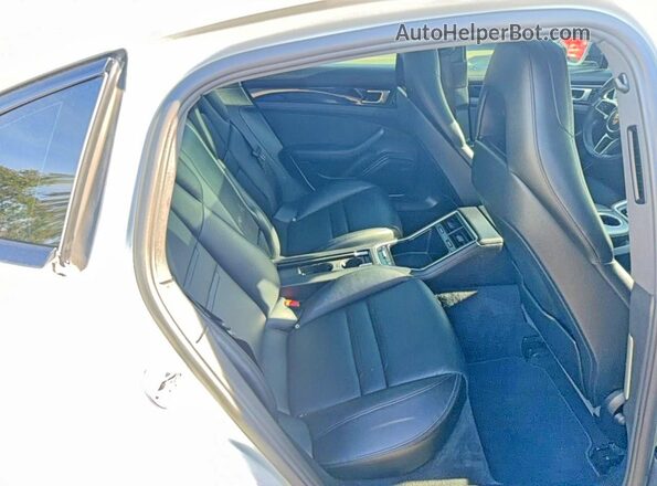 WP0AA2A71HL103883 2017 PORSCHE PANAMERA Белый Вид салона спереди