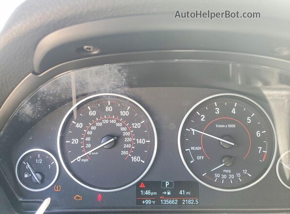 WBA8B9G30HNU56089 2017 BMW OTHER White Widok tylnych siedzeń