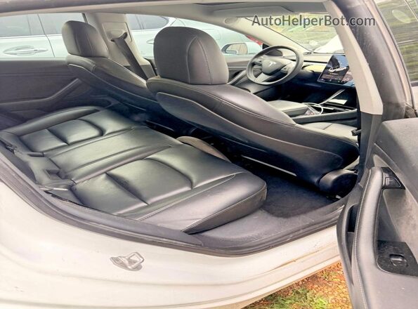 5YJ3E1EA4LF797316 2020 TESLA MODEL 3 Белый Вид салона спереди