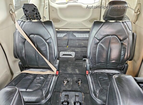 2C4RC1GG1HR835730 2017 CHRYSLER PACIFICA Белый Вид задней части салона