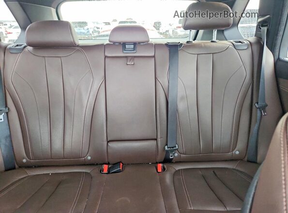 5UXKR2C51J0Z15537 2018 BMW X5 Black Widok wnętrza z tyłu