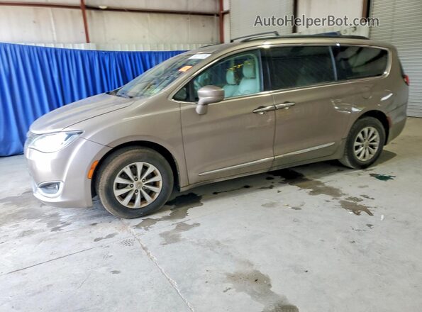 2C4RC1BG4HR733698 2017 CHRYSLER PACIFICA Коричневый Задняя левая четверть