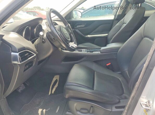 SADCJ2FXXJA322266 2018 JAGUAR F-PACE White Widok deski rozdzielczej