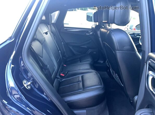 WP1AB2A5XJLB34419 2018 PORSCHE MACAN Синий Вид салона спереди