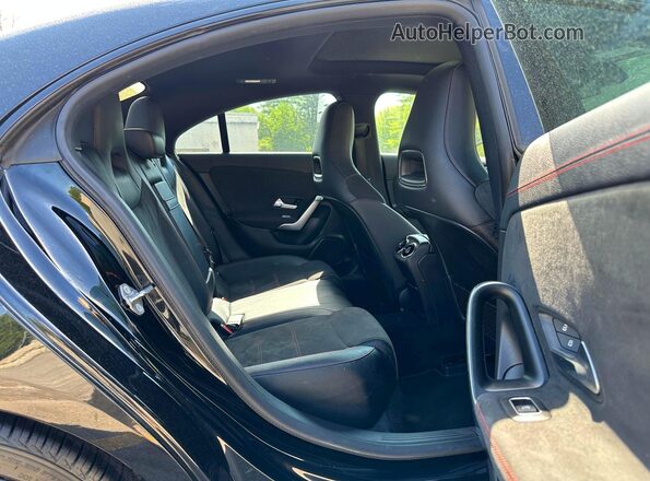 W1K5J4HB7LN121072 2020 MERCEDES-BENZ CLA-CLASS Черный Вид щитка приборов