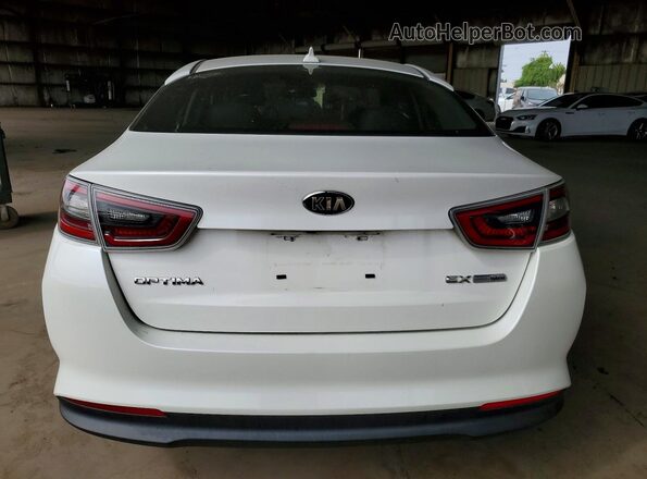 KNAGN4AD2G5099021 2016 KIA OPTIMA Белый Вид салона спереди