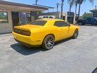 2017 Dodge Challenger R Желтый vin: 2C3CDZBT1HH639514