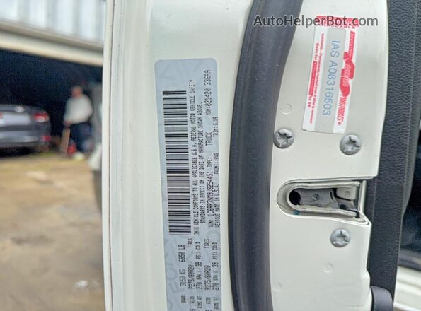 1C6RR7NM9JS254451 2018 RAM 1500 White Rear interior view