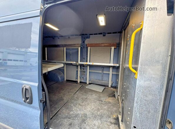 3C6URVJG8KE558681 2019 RAM PROMASTER Серый Вид щитка приборов