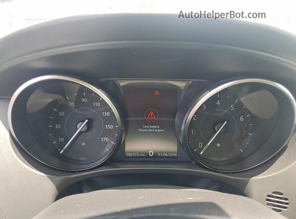 SADCJ2FXXJA322266 2018 JAGUAR F-PACE White Widok tylnych siedzeń