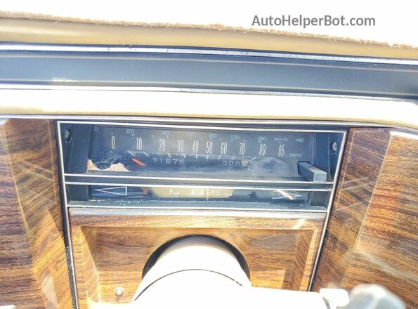 6B69S8Q234934 1978 CADILLAC FLEETWOOD Gold Vista del cuadro de instrumentos