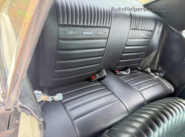 6T07C123865 1966 FORD MUSTANG White Widok deski rozdzielczej