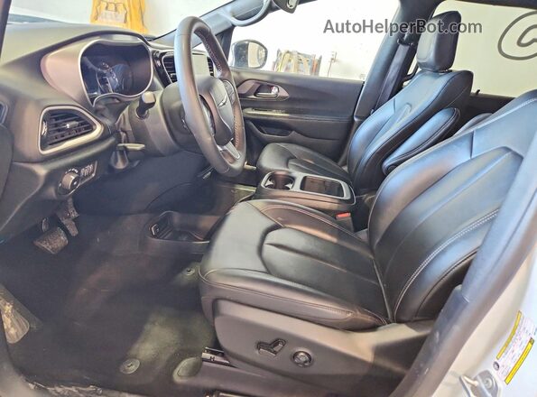 2C4RC1BG7SR514807 2025 CHRYSLER PACIFICA Белый Вид панели приборов