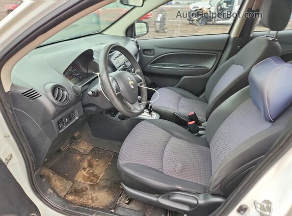 ML32A3HJ6HH011623 2017 MITSUBISHI MIRAGE Белый Вид панели приборов