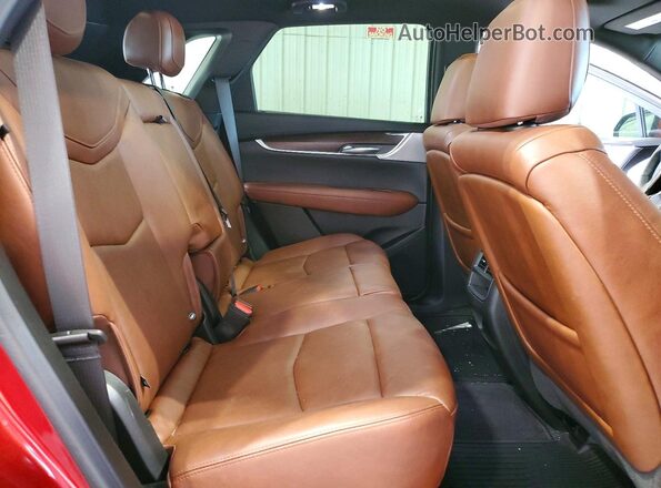 1GYKNCRS9RZ703227 2024 CADILLAC XT5 Красный Вид задней части салона