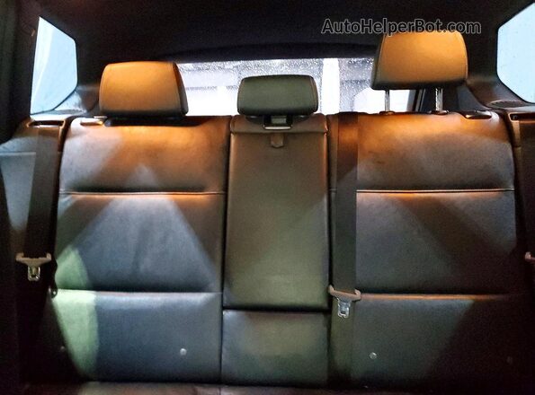 5UXWX7C56H0U42815 2017 BMW X3 Белый Вид задней части салона