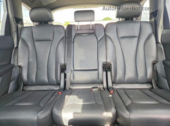 WA1VAAF75JD042598 2018 AUDI Q7 White Vista interior trasera