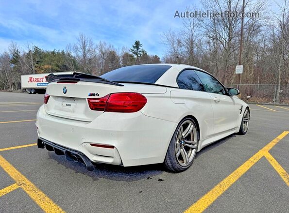 WBS3U9C57GP969947 2016 BMW M4 White Widok z przodu
