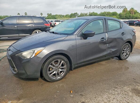 3MYDLBYV9LY707727 2020 TOYOTA YARIS Серый Передняя левая четверть