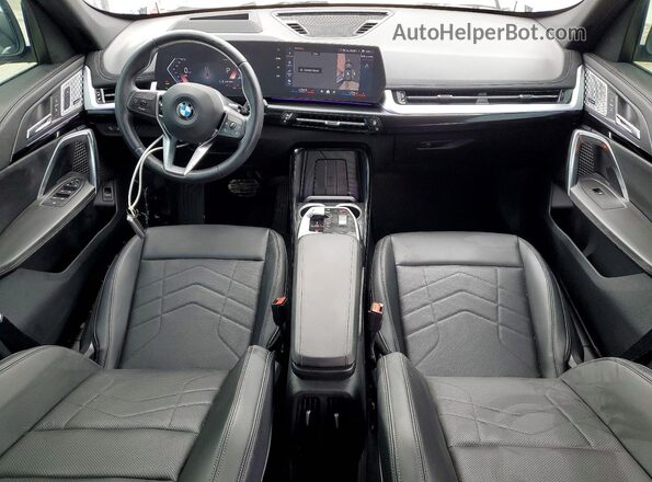 WBX73EF04S5055795 2025 BMW X1 Синий Вид щитка приборов