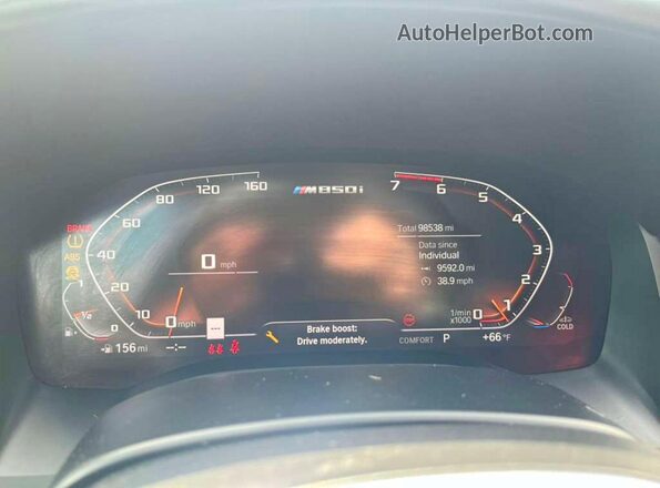 WBAFY4C50KBX38841 2019 BMW M8 Black Вид панелі приладів