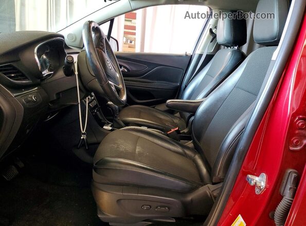 KL4CJASBXJB693657 2018 BUICK ENCORE Темно-бордовый Вид салона спереди
