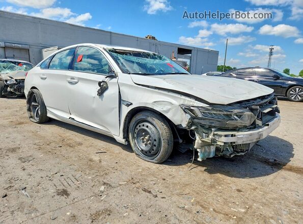 1HGCV1F56JA042175 2018 HONDA ACCORD Белый Вид спереди