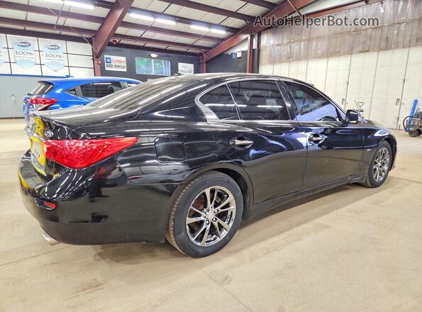 JN1EV7AR9HM841383 2017 INFINITI Q50 Черный Передняя правая четверть