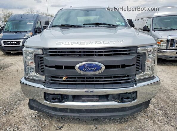 1FT7W2B61KEF22989 2019 FORD F250 Silver Հետևի տեսք