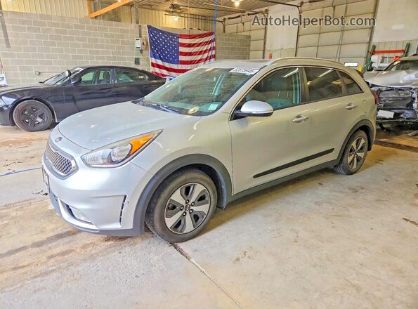 KNDCC3LC4H5052676 2017 KIA NIRO Серебряный Задняя правая четверть