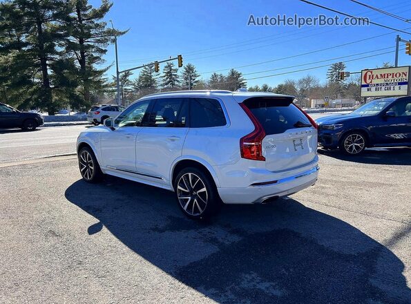 YV4BR0CK7M1700459 2021 VOLVO XC90 Белый Вид спереди