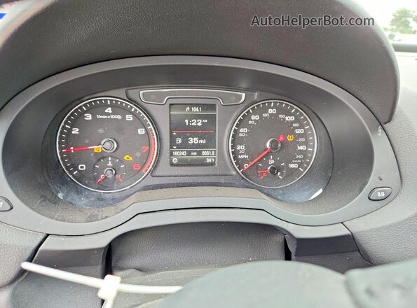 WA1HCCFS5JR032020 2018 AUDI Q3 Белый Вид задних сидений