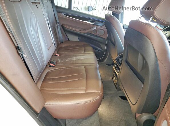 5UXKT0C32H0V97118 2017 BMW X5 Белый Вид подкапотного пространства