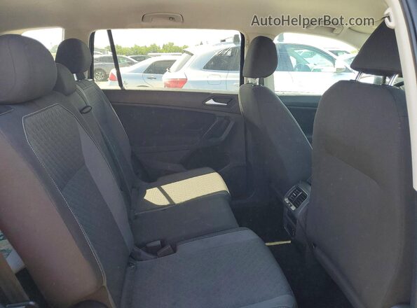 3VV1B7AX5MM042820 2021 VOLKSWAGEN TIGUAN Black Vista interior trasera