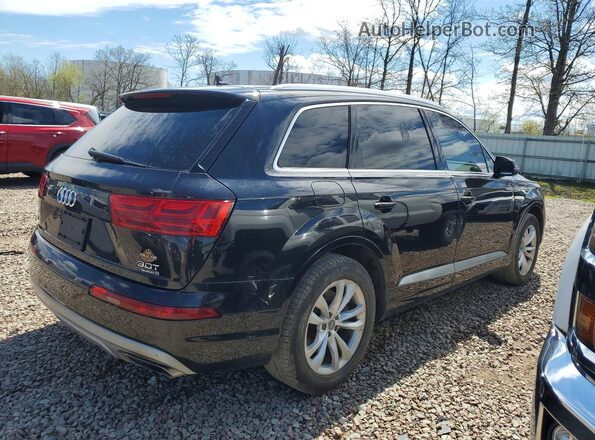 WA1AAAF79JD045955 2018 AUDI Q7 Black Передня права чверть
