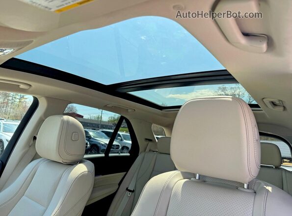4JGFB4KB5NA803815 2022 MERCEDES-BENZ GLE Gold 360 interior view