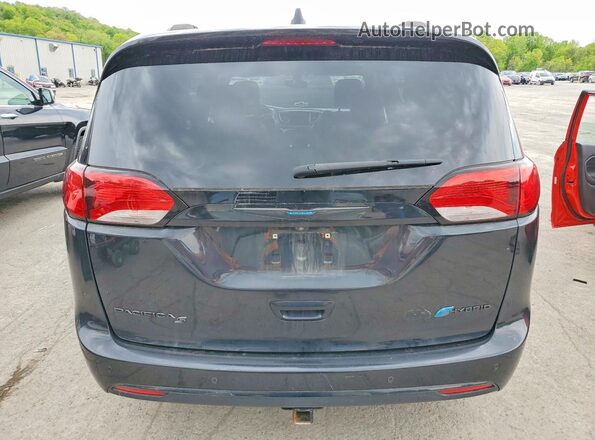 2C4RC1N70KR577713 2019 CHRYSLER PACIFICA Черный Вид салона спереди
