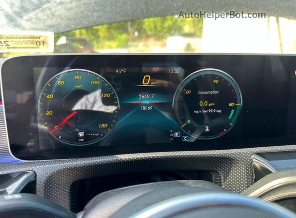 W1K5J4HB7LN121072 2020 MERCEDES-BENZ CLA-CLASS Черный Вид салона спереди