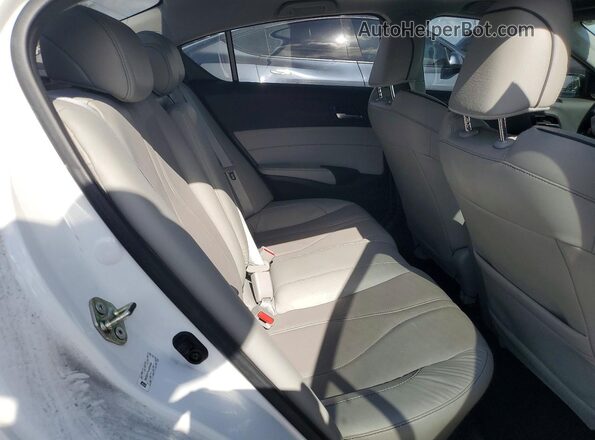 19UDE2F71LA004528 2020 ACURA ILX Белый Вид задней части салона